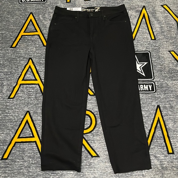 Seven7 Jeans! - Picture 1 of 5
